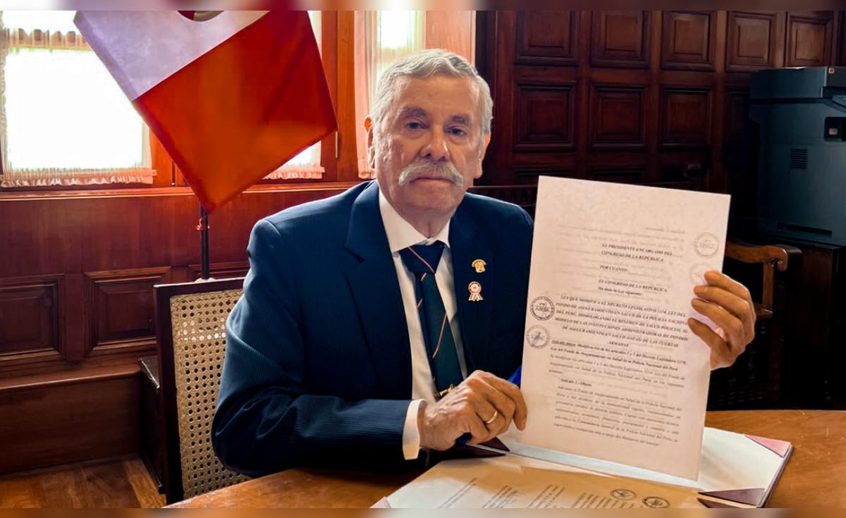 Ley de impunidad para policías y militares promulgada por Rospigliosi