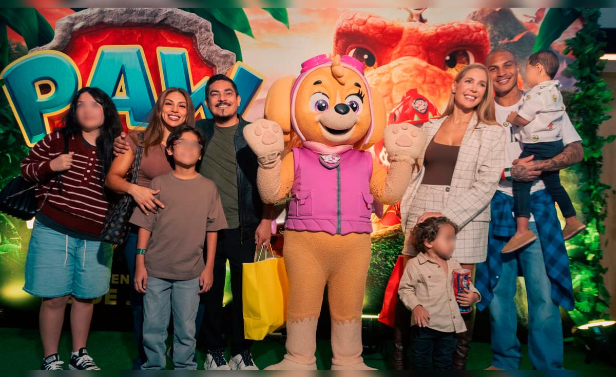 Paolo Guerrero y Ana Paula Consorte reaparecen juntos en premiere de 'Paw Patrol: La Dino Película'