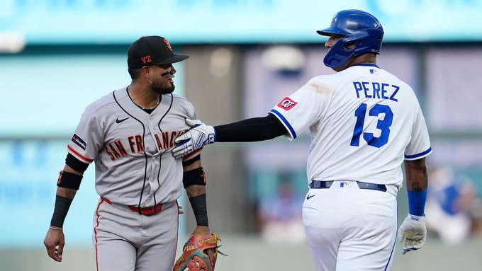 Salvador Pérez se acerca a superar el récord de George Brett en la MLB