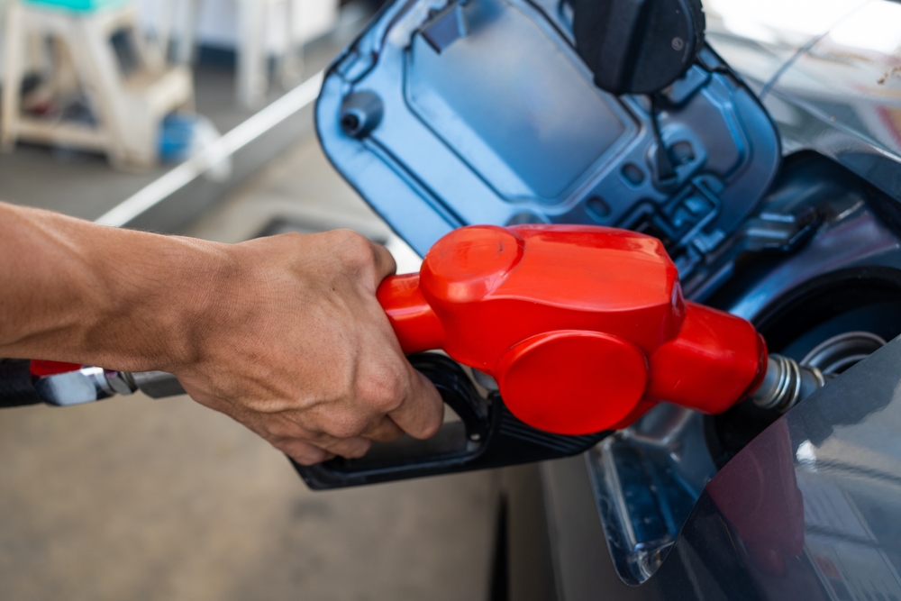 Consejos para ahorrar combustible y mejorar la eficiencia en la conducción