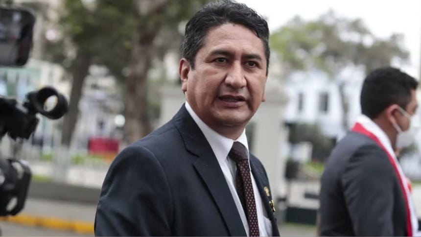 Tribunal Constitucional anula prisión preventiva contra Vladimir Cerrón