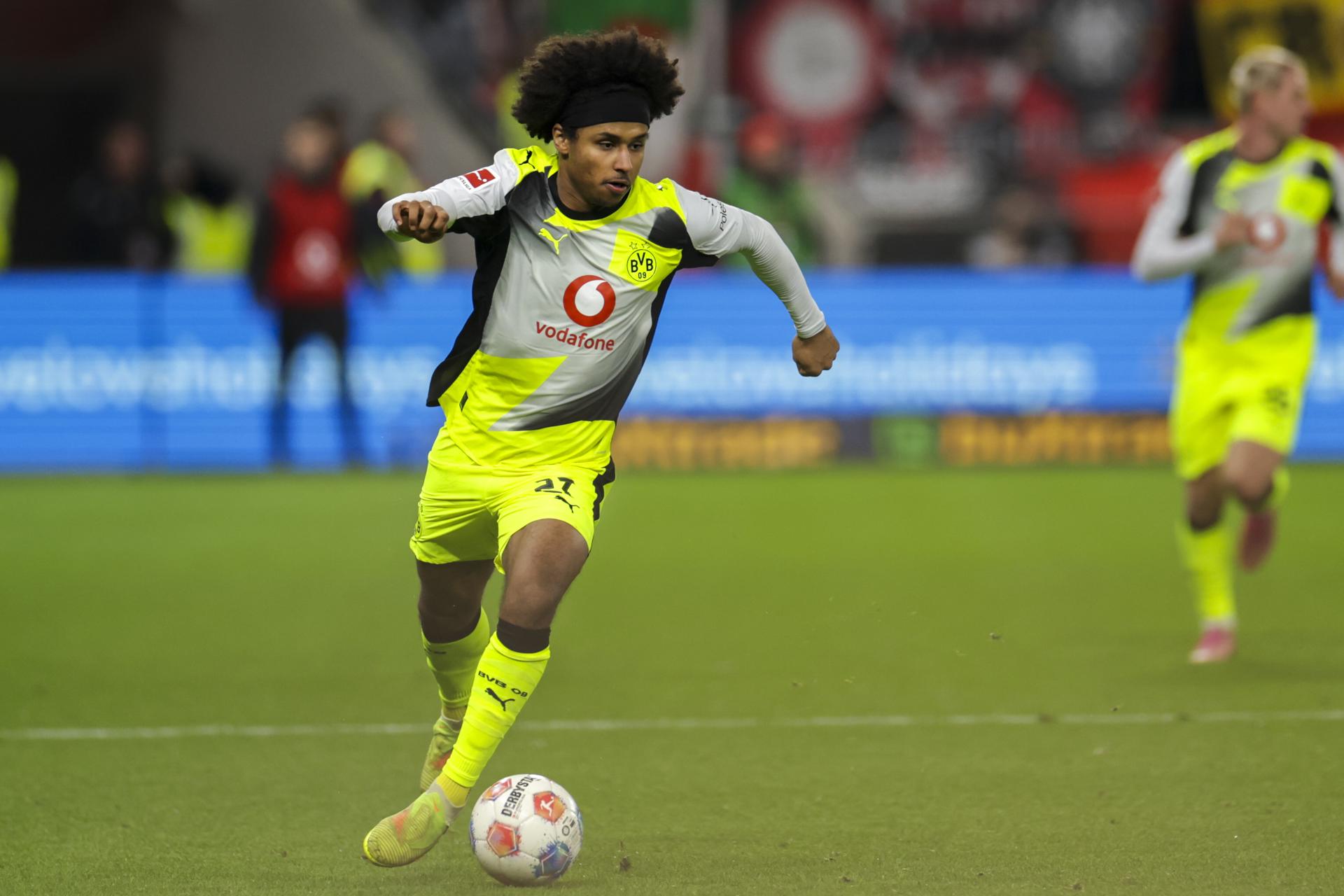 Karim Adeyemi se une al Barcelona hasta 2031
