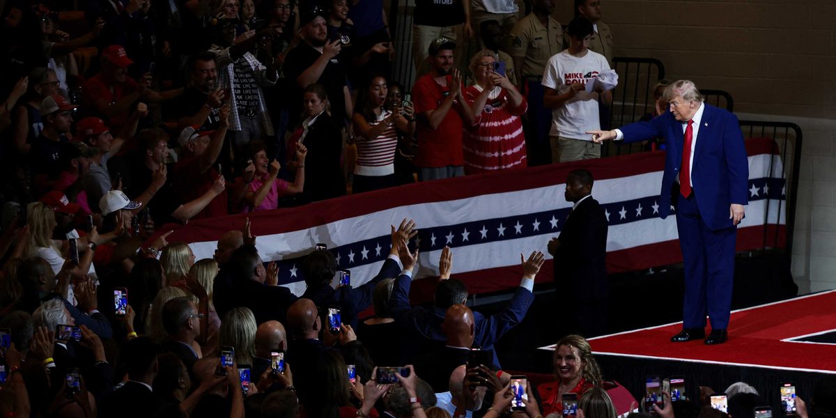 Mary Trump Criticizes Uncle Donald's Economic Mismanagement and Rally Tactics