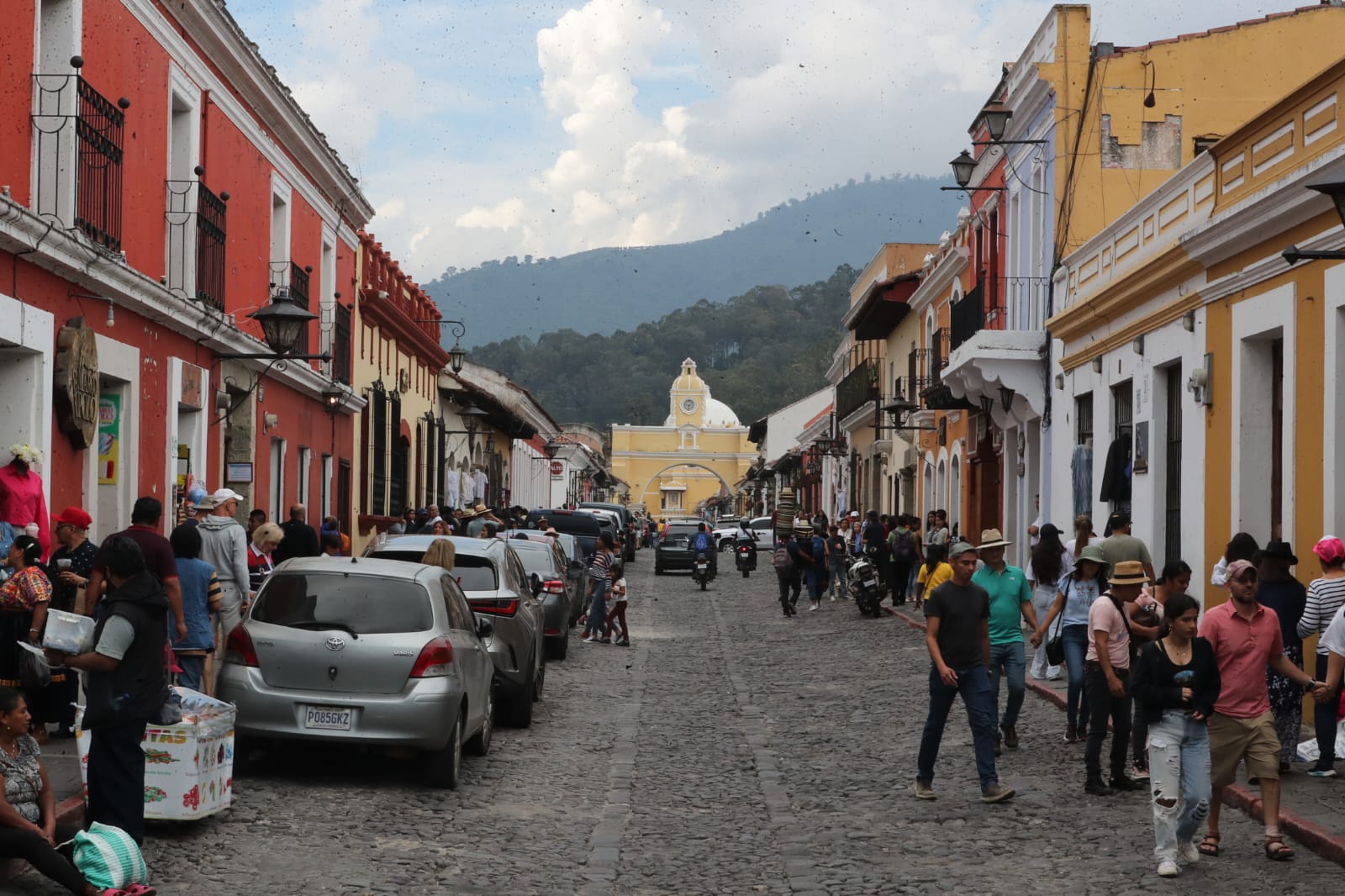 CC suspende de forma provisional un artículo del reglamento de estacionamiento de Antigua Guatemala mientras resuelve acción de inconstitucionalidad