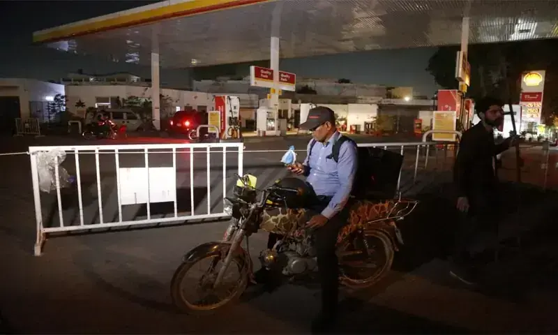 Fuel Dealers' Dispute Limits Effect of Nationwide Pump Shutdown