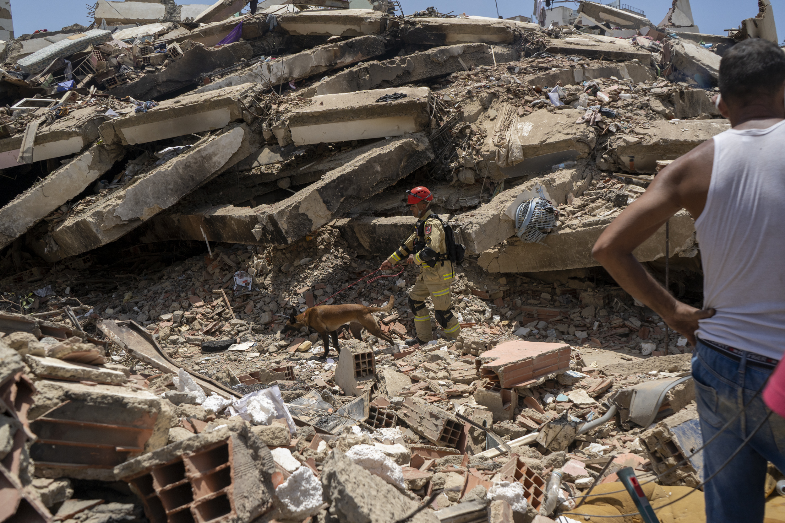 El esfuerzo ciudadano en los rescates tras el terremoto