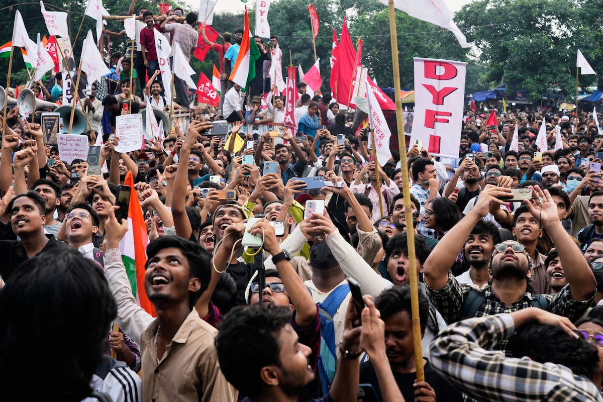India's Education Minister Resigns Amid Protests Over Exam Leaks and System Irregularities