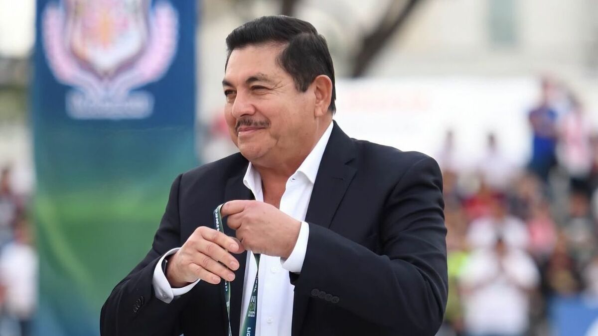 José Vázquez Ávila se reeleva como presidente de la Liga Premier hasta 2030
