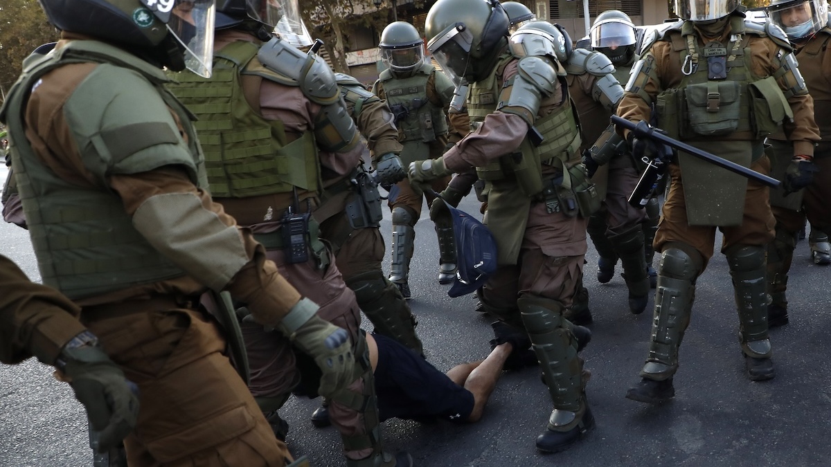 Diputados republicanos solicitan apoyo a carabineros y militares condenados en el estallido social