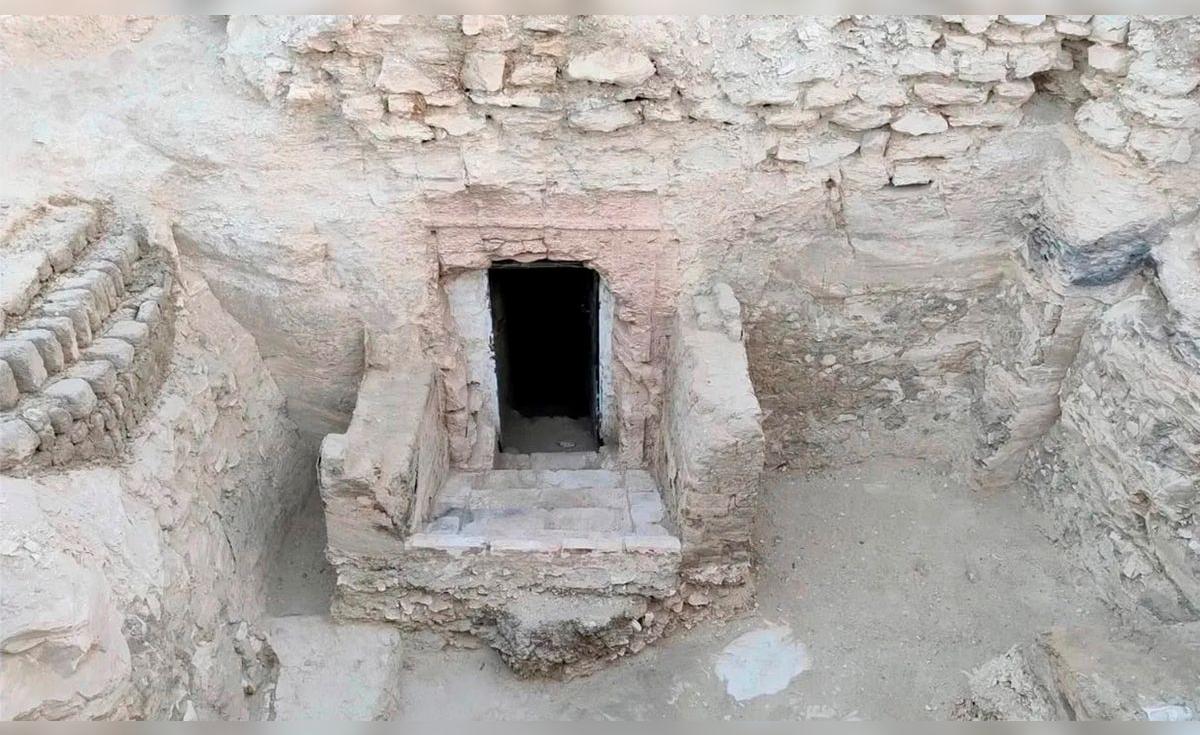 Arqueólogos descubren tumba antigua en Egipto con importantes hallazgos