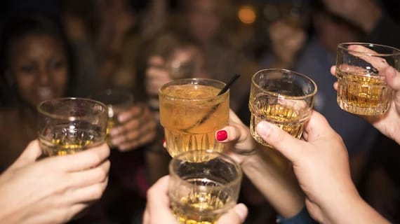 alcohol-492871_1920.jpg