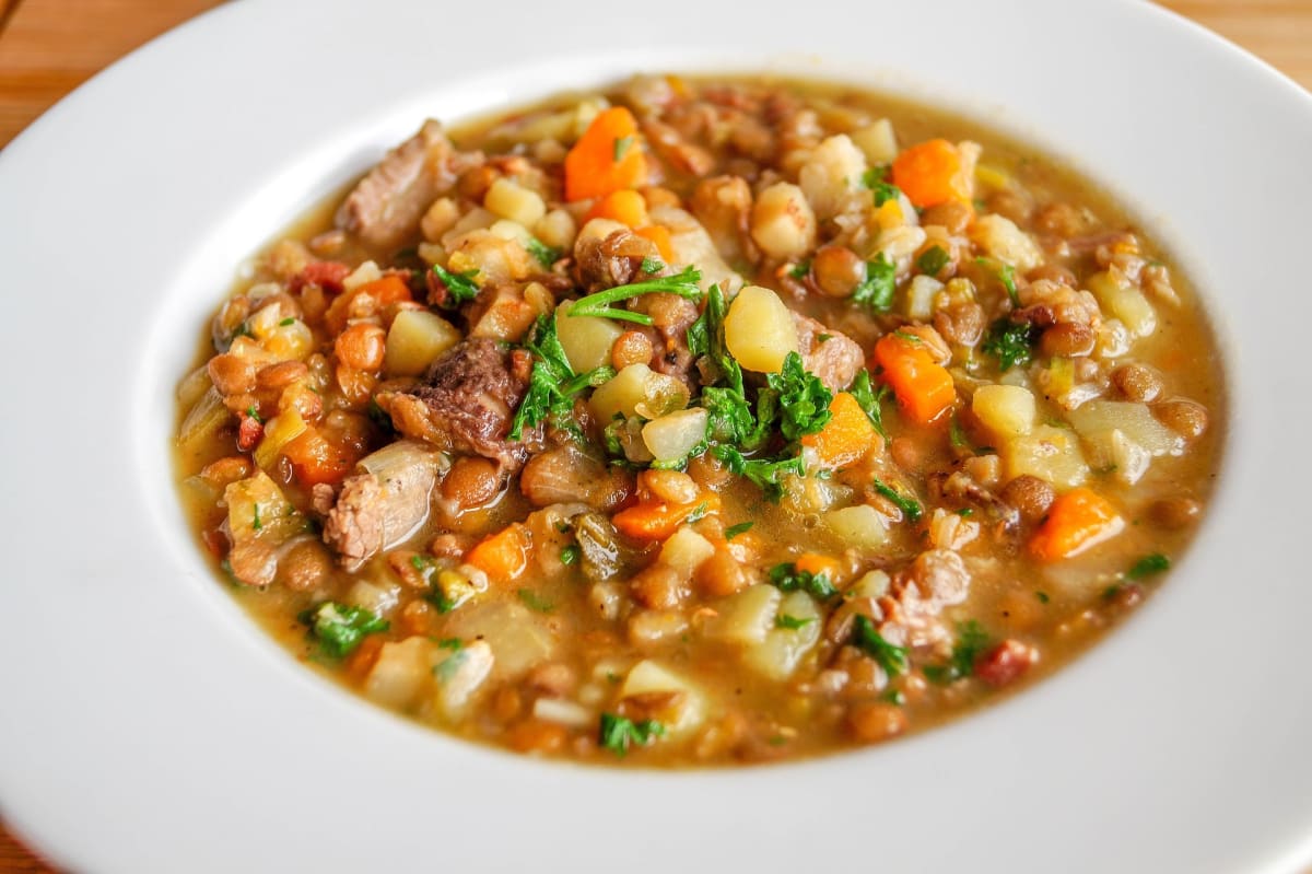 mygraphx-lentil-soup-3738547_1920