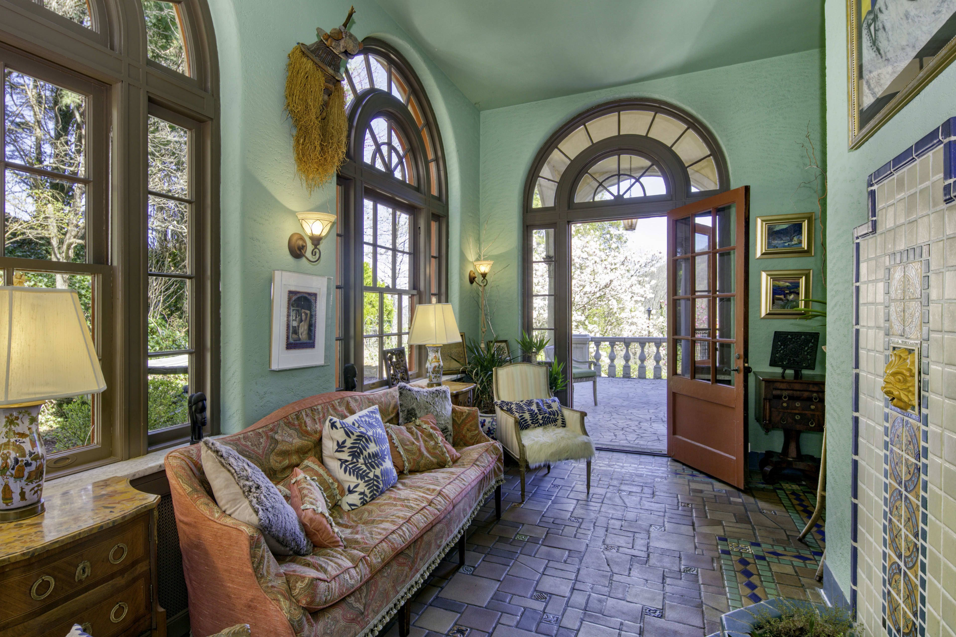 Project image by Prescott Construction