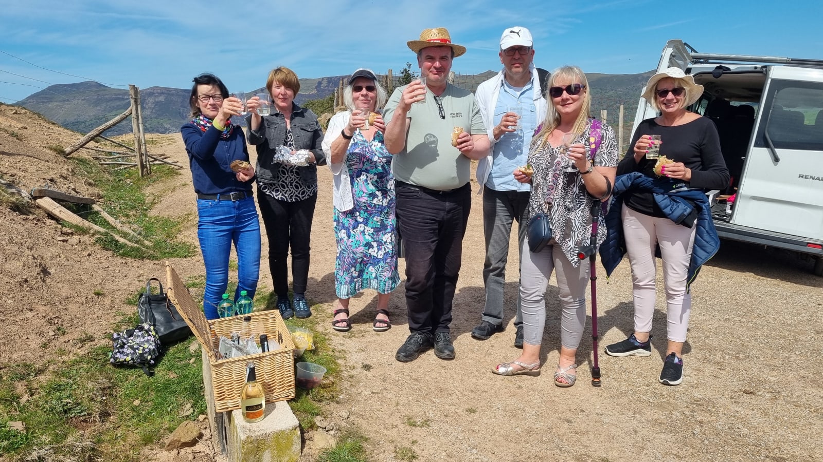 A Casa Agara painting and drawing week in Cantabria