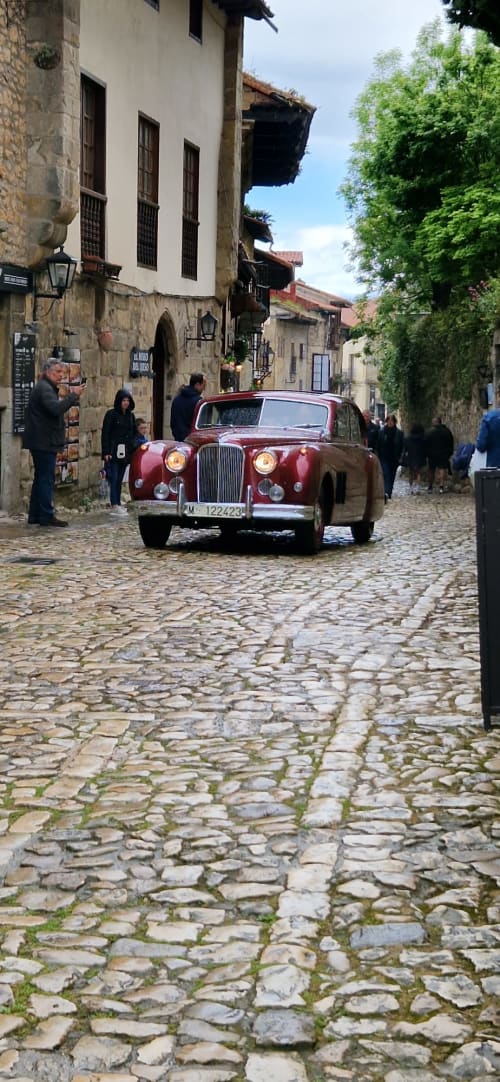 Group activities in the Cabuérniga valley and on the Cantabrian coast