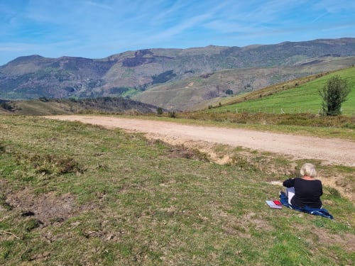 A Casa Agara painting and drawing week in Cantabria