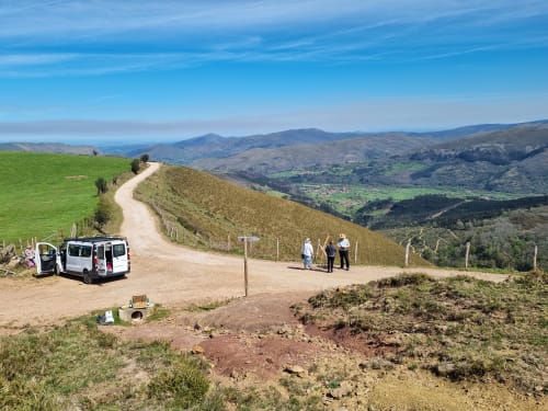 A Casa Agara painting and drawing week in Cantabria