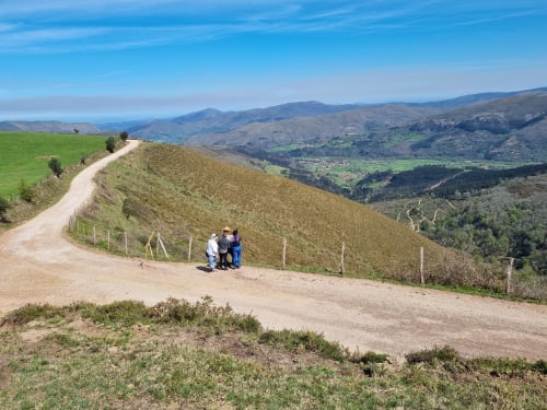 A Casa Agara painting and drawing week in Cantabria