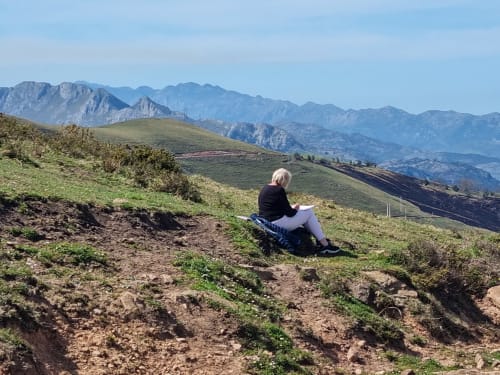 A Casa Agara painting and drawing week in Cantabria