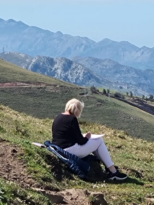 A Casa Agara painting and drawing week in Cantabria