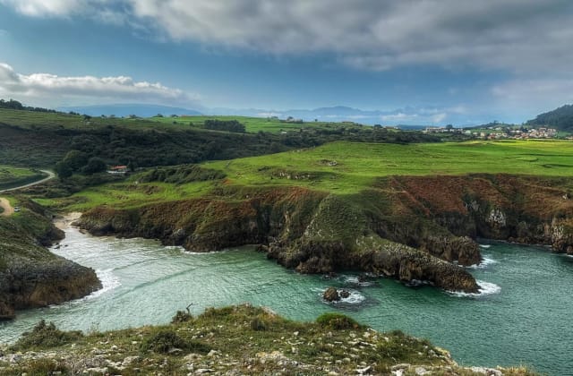 Group activities in the Cabuérniga valley and on the Cantabrian coast