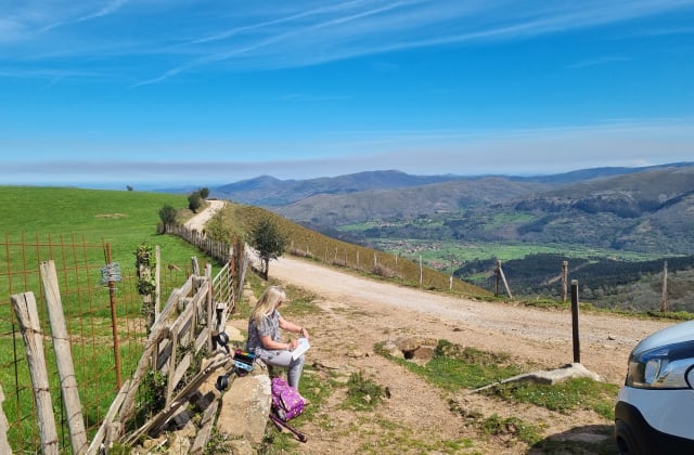 A Casa Agara painting and drawing week in Cantabria
