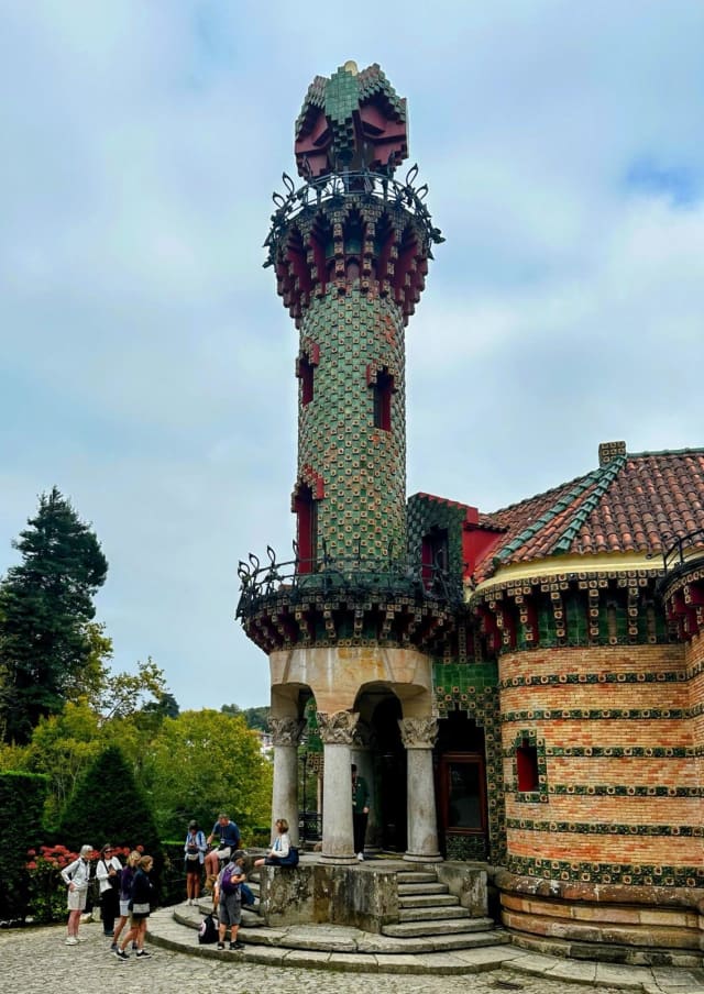 Santillana del Mar, Comillas y Altamira — detalle
