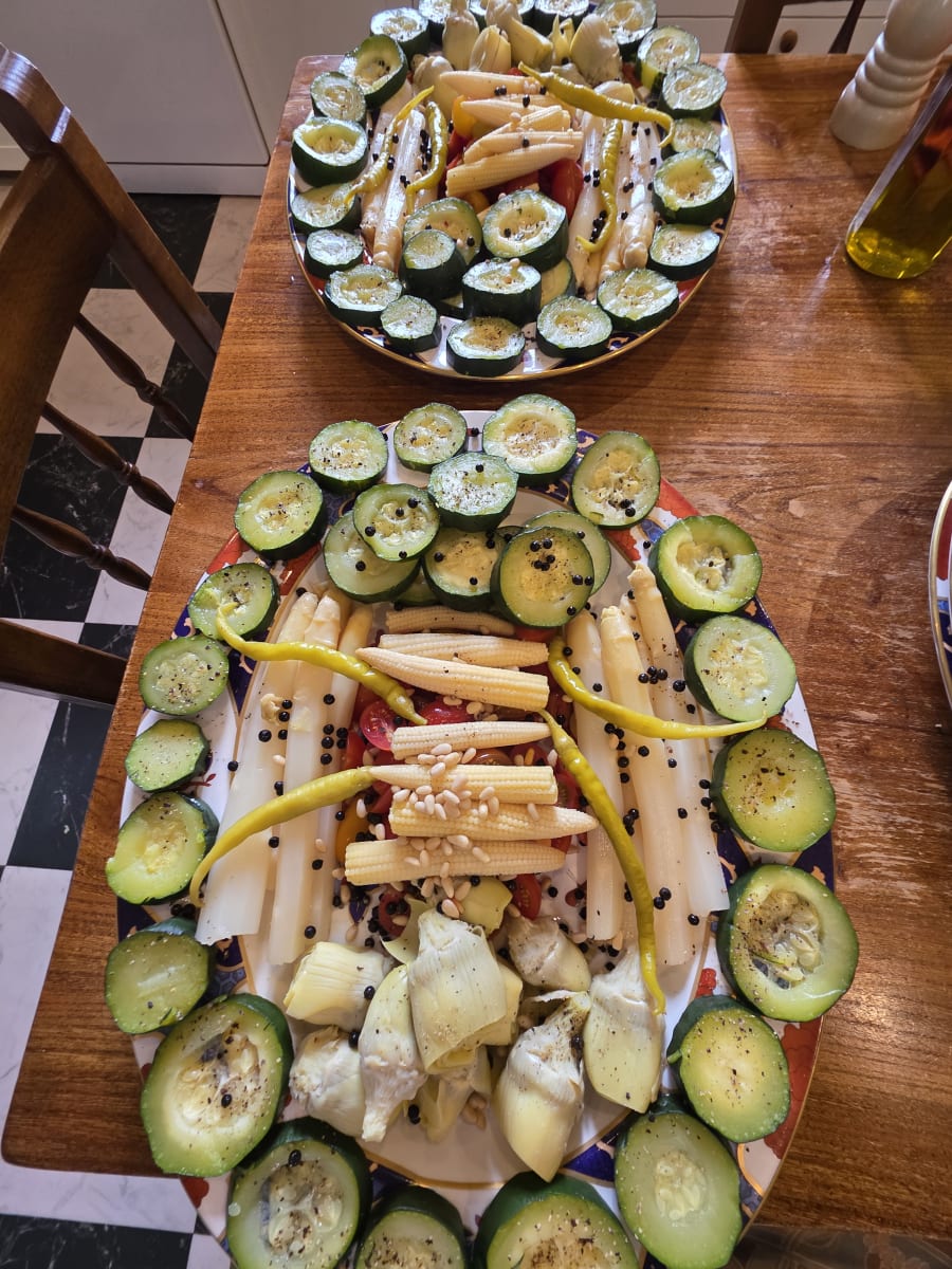 Cenas con luz de vela y ventanas al valle