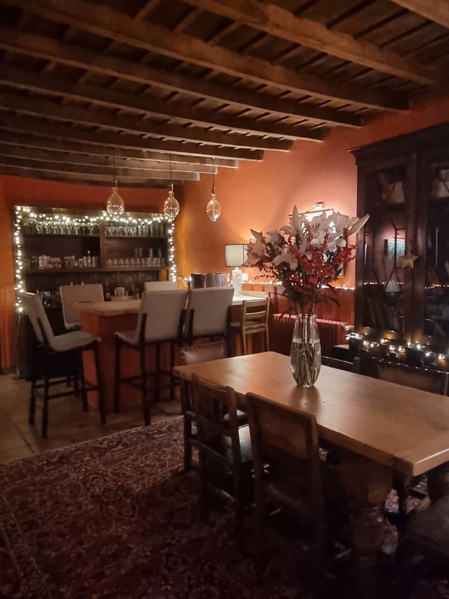 El comedor: una mesa donde caben todos a la vez