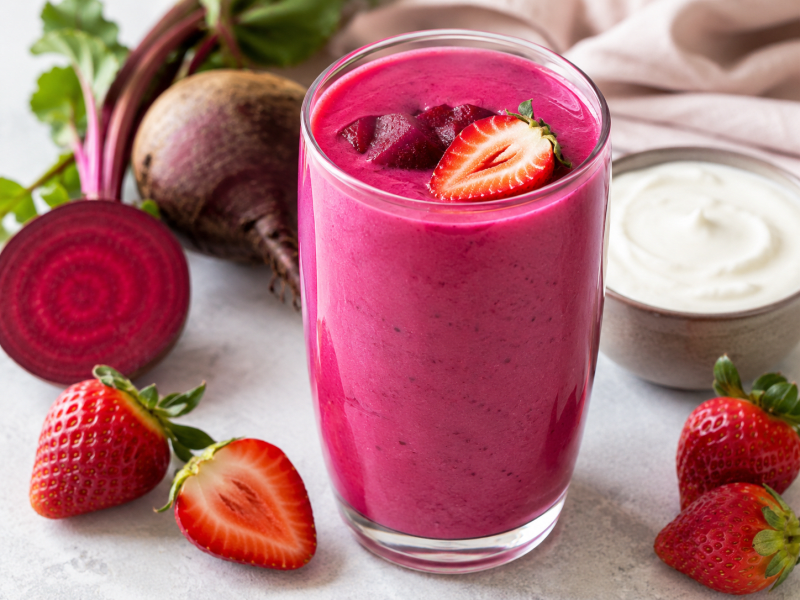 Pancar Çilek Smoothie