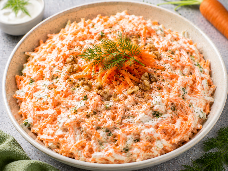 Havuçlu Yoğurtlu Salata