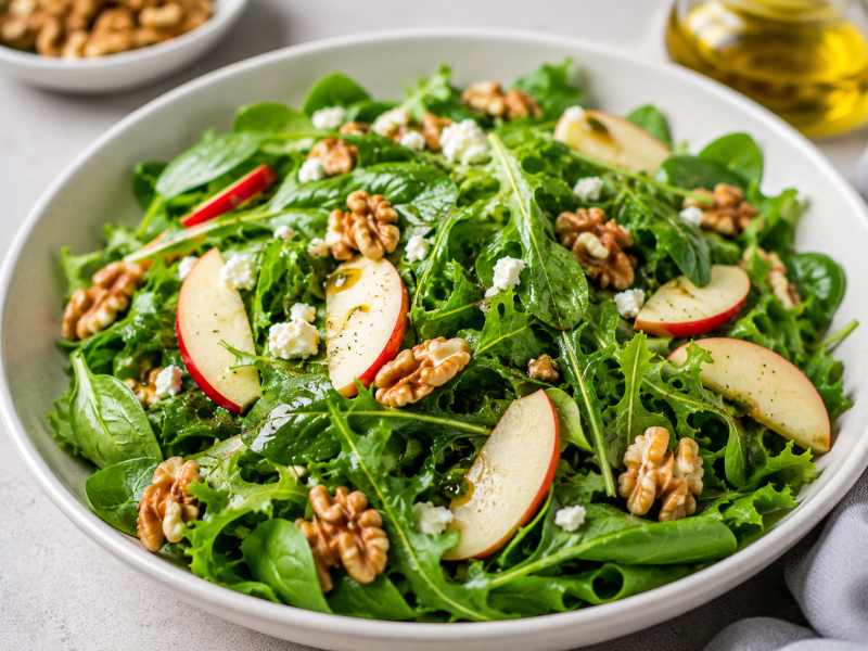 Elmalı Cevizli Yeşil Salata