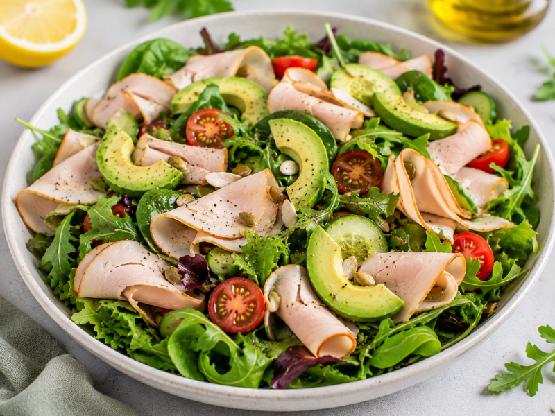 Hindi Fümeli Avokado Salatası
