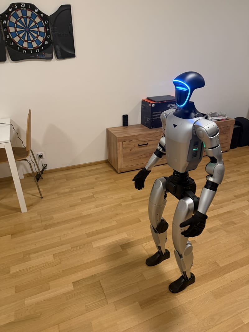 Robot G1 portrét – PVA Letňany
