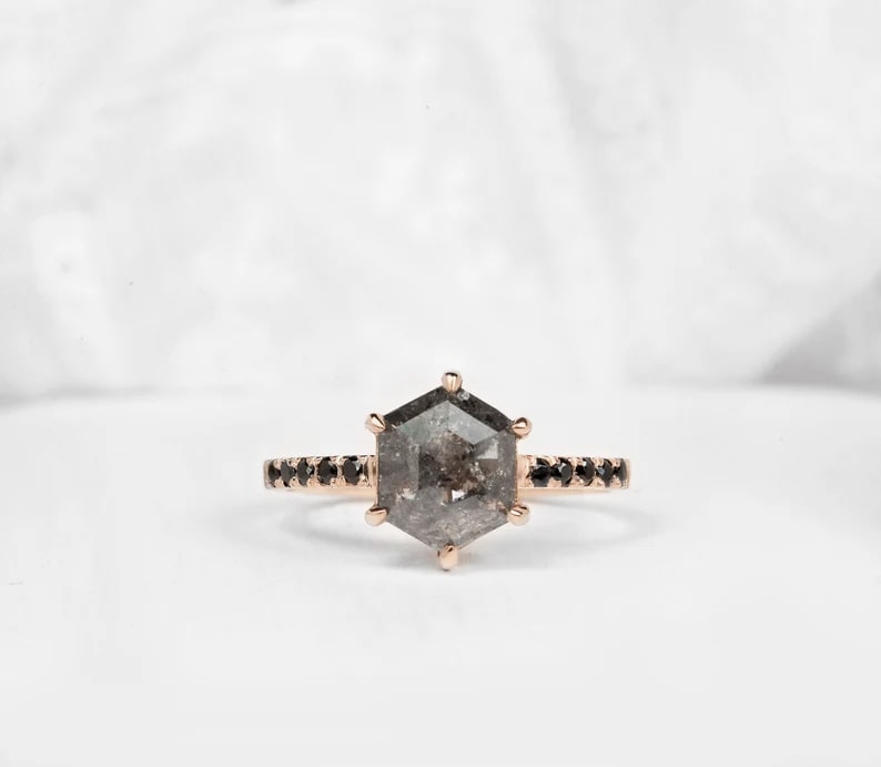Salt and Pepper Diamond Engagement Rings: The NZ Guide Thumbnail