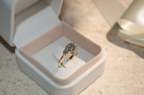 Stewart Dawsons: Engagement Ring Buying Guide New Zealand Thumbnail