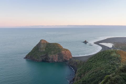 Top 10 places to propose in New Zealand 2023 Thumbnail