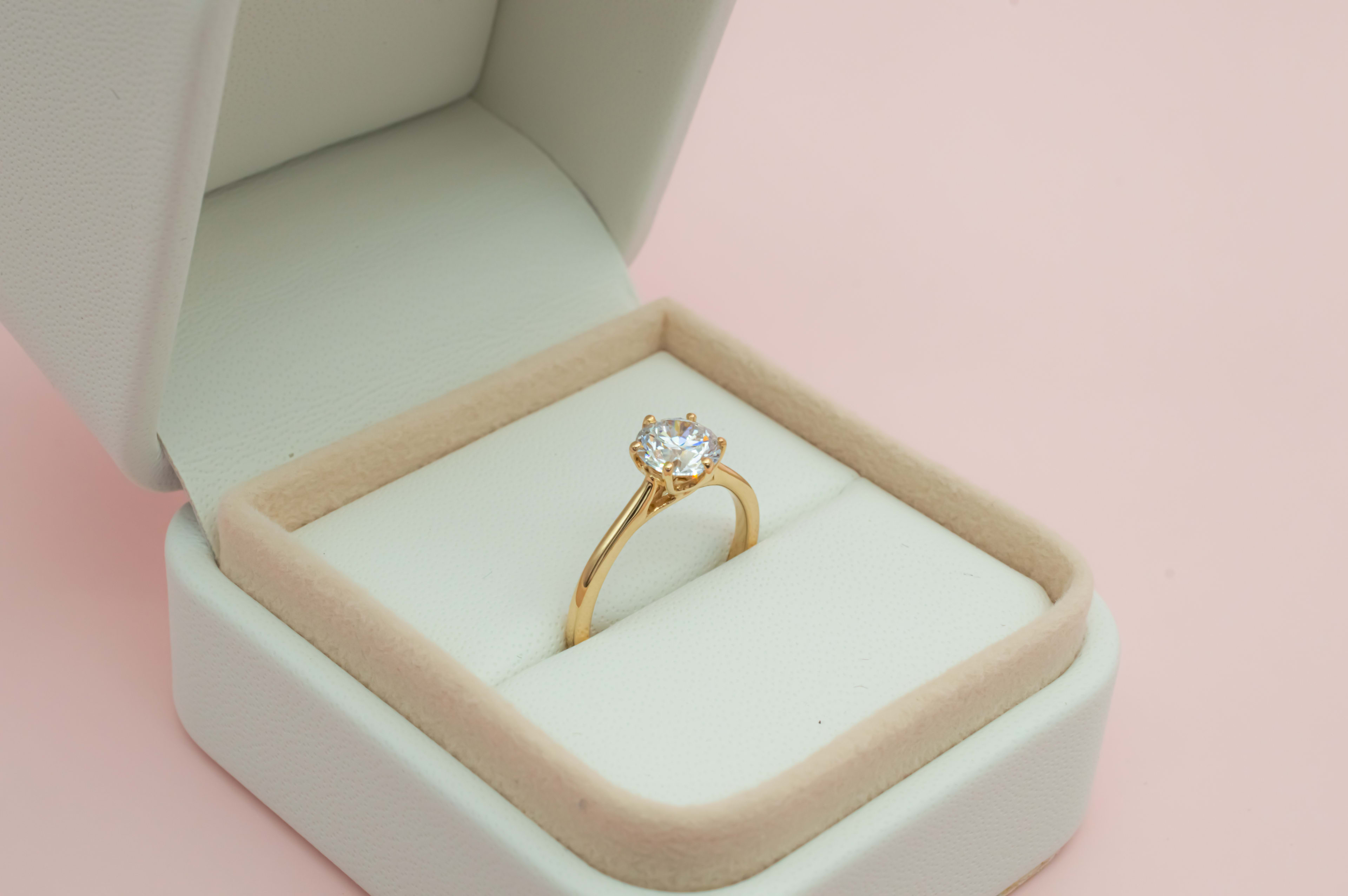 1 CT Round Brilliant Moissanite Solitaire in 14k Yellow Gold