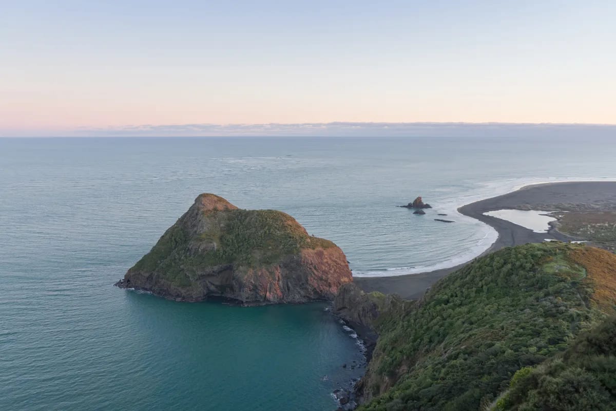 Top 10 places to propose in New Zealand 2023 Cover Photo