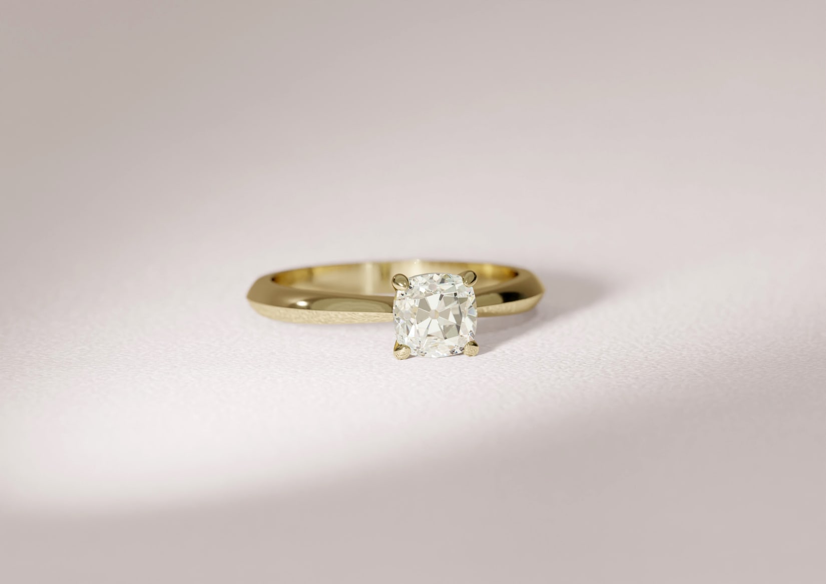 Vintage Engagement Rings NZ: What you can do with a Heirloom Cover Photo