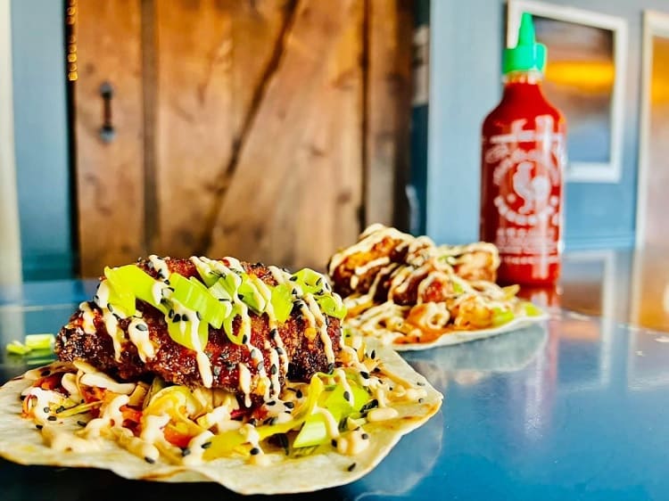 Taco Dive offers people tasty varieties of tortes and tacos