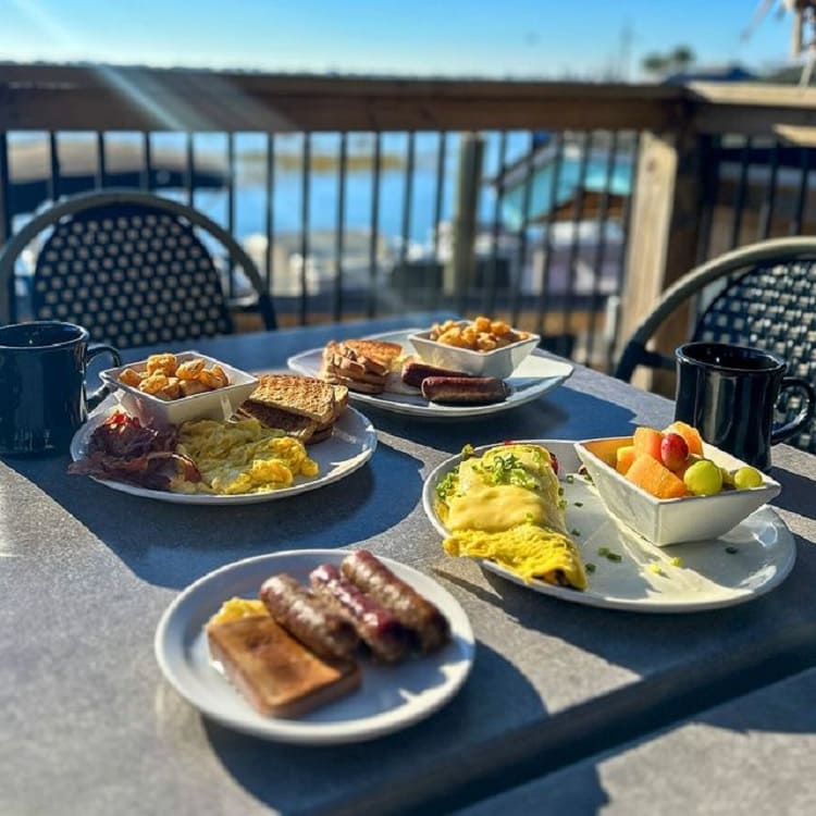 The Dead Dog Saloon remains a fascinating food joint with several entertaining features