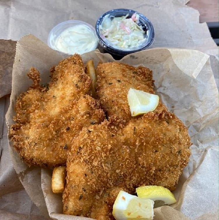 AK Fish Fryers is perfect for anyone who has a soft spot for comfort food options