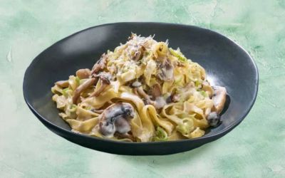 פסטה שמנת פטריות וכרישה