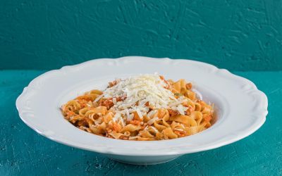 פסטה עגבניות ופרמז'ן 