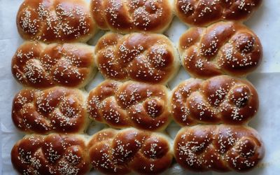 לחמנייה מתוקה קלועה (שמינייה)