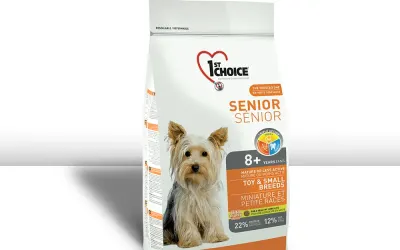 מזון יבש לכלבים מבוגרים מגזע קטן עוף 2 ק"ג 1st choice