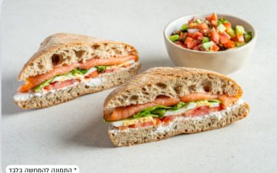 כריך סלמון מעושן