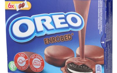 עוגיות אוראו פאדג' בציפוי שוקולד חלב