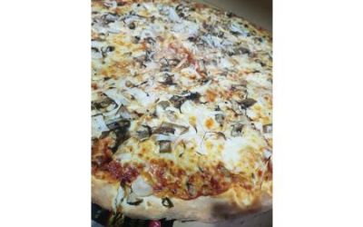 פיצה משפחתית + לחם שום אישי